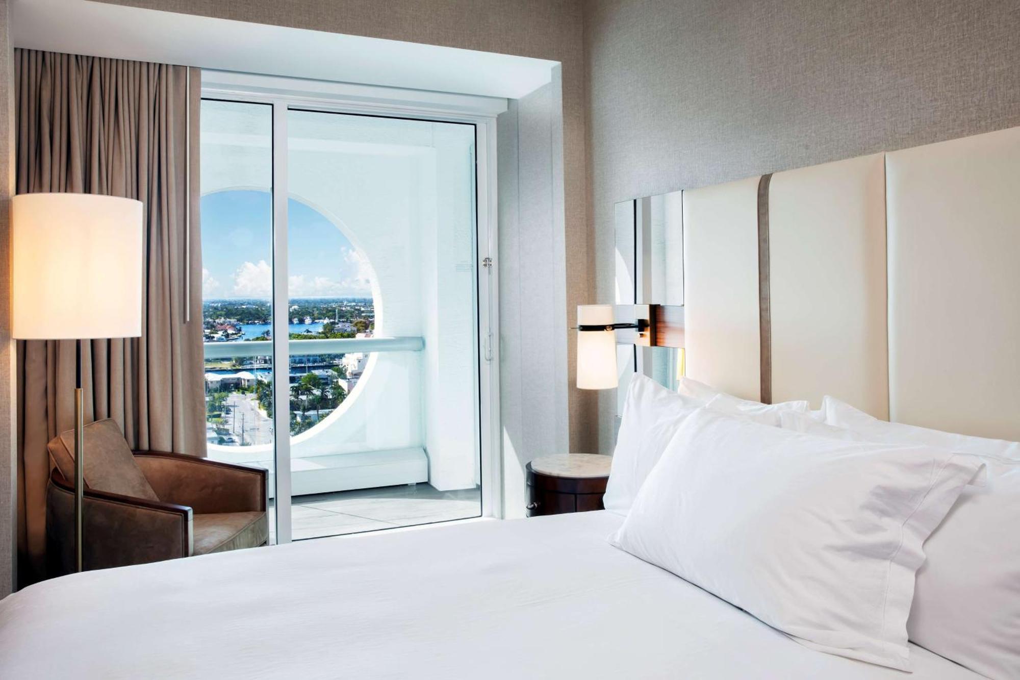 Conrad Fort Lauderdale Beach Exterior photo
