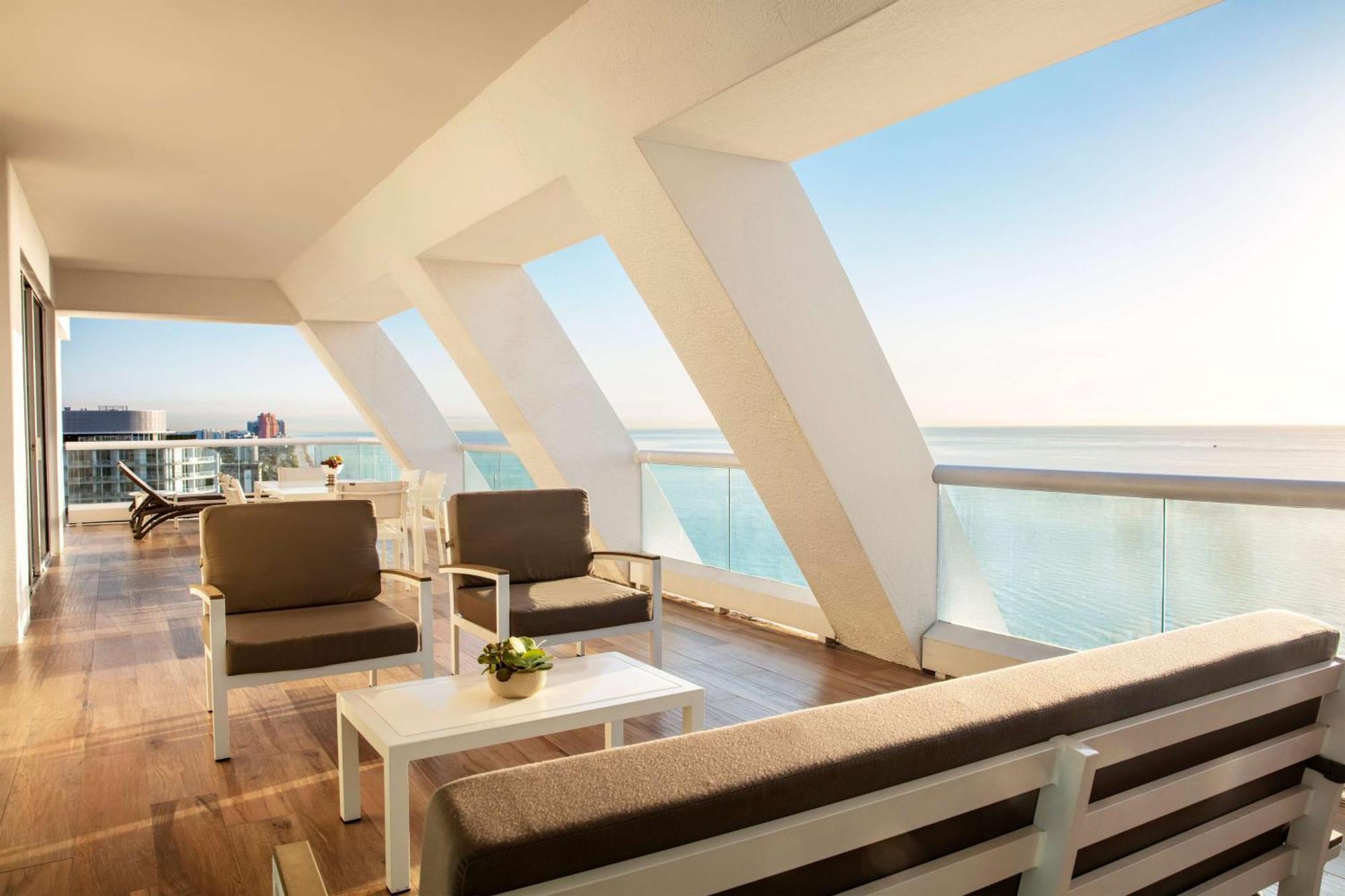 Conrad Fort Lauderdale Beach Exterior photo