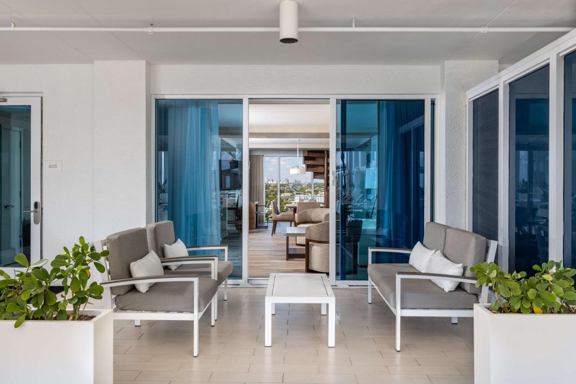 Conrad Fort Lauderdale Beach Exterior photo